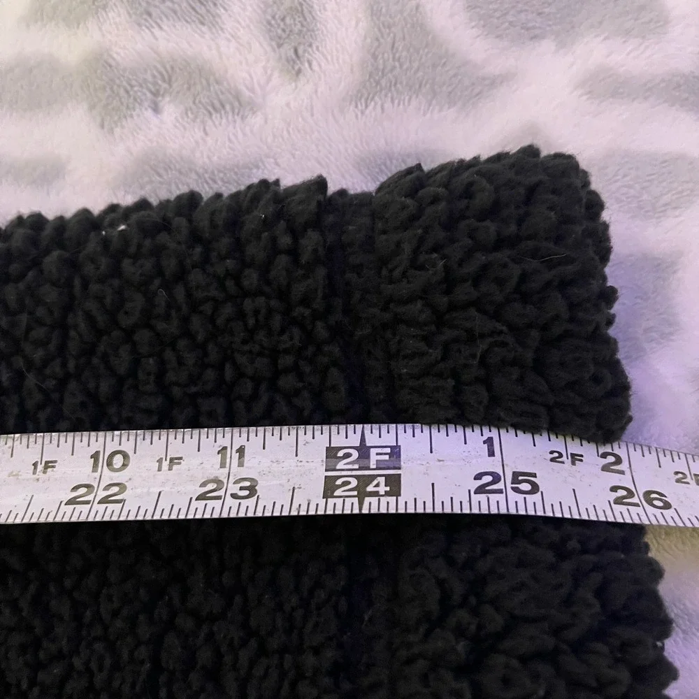 Levi's Black Sherpa Pullover, Cozy Fleece Half Zip Sweatshirt‎ - Medium
